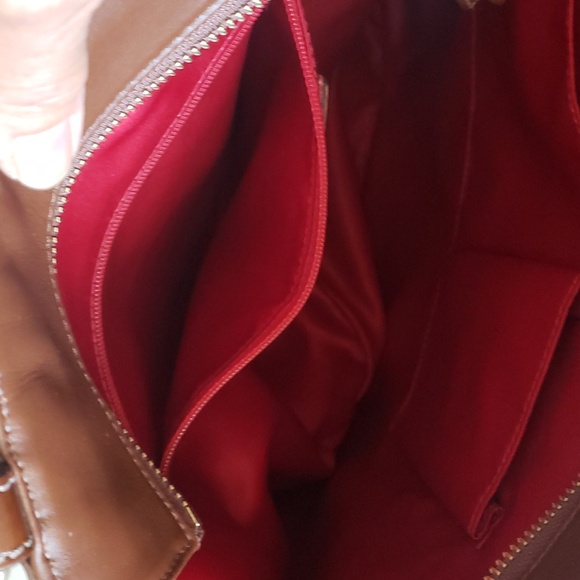 Coach Soft Brown Leather Tote Coach Perfect For Everyday Outing - Picture 11 of 17